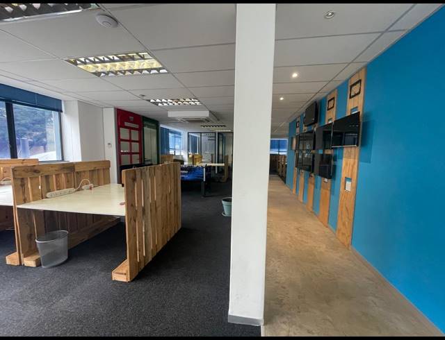 282M² OFFICE TO LET IN RIVONIA